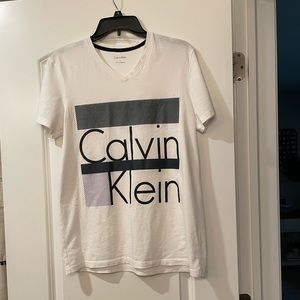 Men’s Calvin Klein V-Neck T-Shirt Size Small. White With Black Lettering